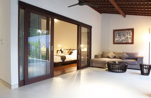 Kedewatan Hotel | Villa Santun