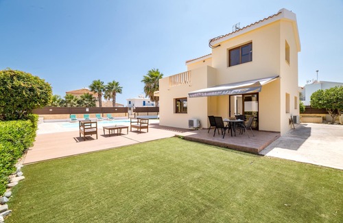 Ayia Thekla Villa | Villa Sarah - Charming Ayia Thekla Getaway
