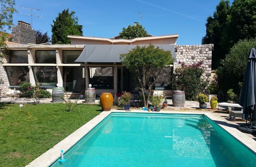 Beziers Bed & Breakfast | Villa Saron