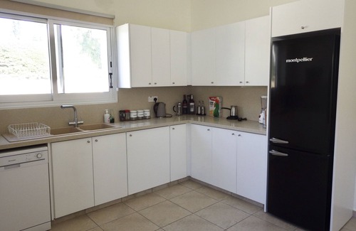 Peyia Town Villa | Villa, sea views, FREE A/C, pool, roof terrace, Wifi
