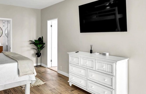Hart Bay Villa | Villa Seagate-Renovated 5 bedroom Villa Chocolate Hole Oceanfront!