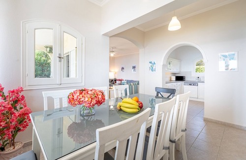 Chalikounas Villa | Villa 'Seahorse Bay Beach Halikounas' with Private Pool, Private Terrace and Air Conditioning