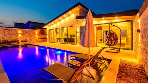 Faralya Villa | Villa Selim - 1 Bed Honeymoon Villa with jacuzzi in Kalkan