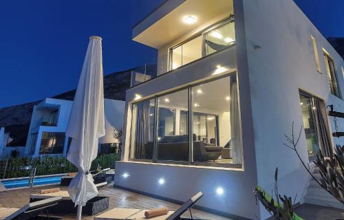 Veliko Brdo Villa | Villa Selina Nera