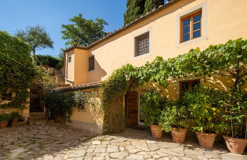 Fiesole Villa | Villa Settignano by Mmega