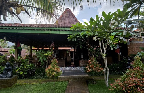 Borobudur Villa | Villa Setumbu by Cocotel