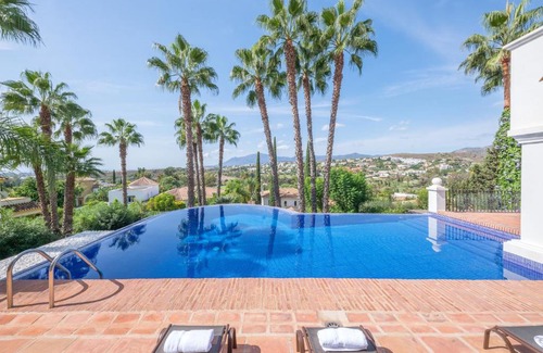 New Golden Mile Villa | Villa Sildavia