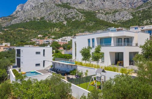 Veliko Brdo Villa | Villa Simon