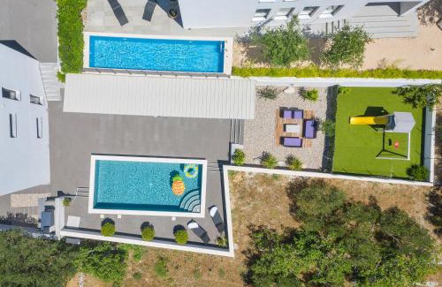 Veliko Brdo Villa | Villa Simon