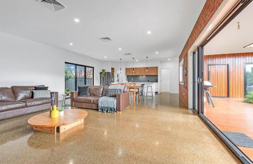 Echuca House | Villa Simone - Tranquil Hideaway in the Heart of Echuca