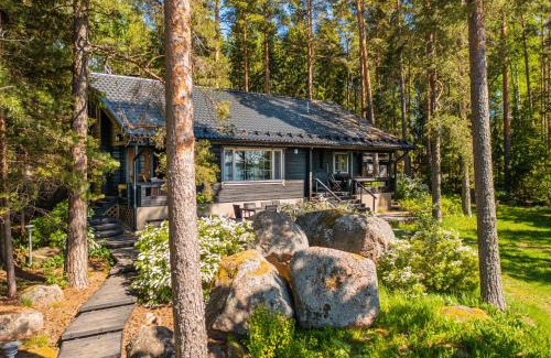 Pyhtaa Villa | Villa Skitunäs