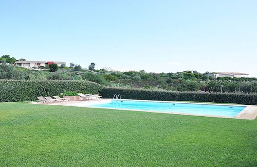 Case Peschiera-Lu Fraili Villa | Villa Smaria Sea View and Swimming Pool