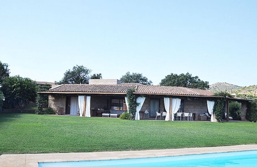 Case Peschiera-Lu Fraili Villa | Villa Smaria Sea View and Swimming Pool