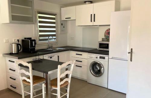 Bagnols-en-Foret Apartment | Villa SOANNE