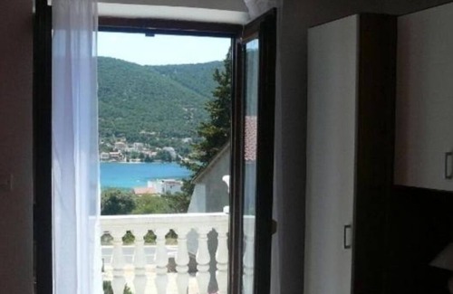 Grebastica Bed & Breakfast | Villa Sofija, Bed and Breakfast 300 Meter zum Strand mit Eigenem Parkplatz