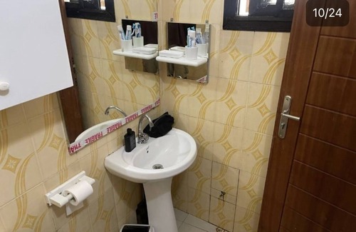 Pointe des Almadies House | Villa Sokhna Ndeye mbacke zac mbao