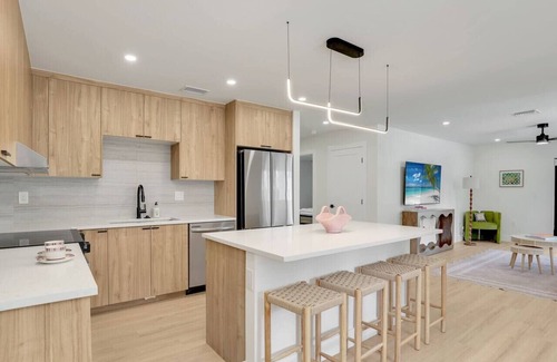 East Naples House | Villa Solé by Downtown & Beach