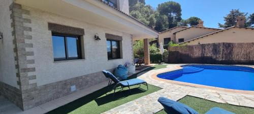 Lloret de Mar Villa | VILLA SOL Y MAR - Modern luxury with pool y sea view