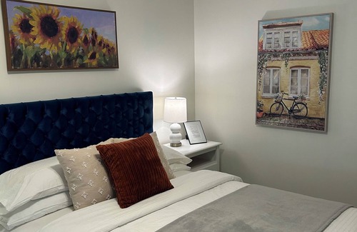 Historic Old Town Bed & Breakfast | Villa Sole - Old Town NOTL