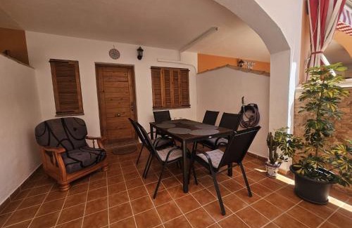 Los Alcazares Ski Chalet | Villa Solmar