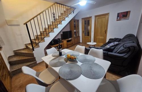 Los Alcazares Ski Chalet | Villa Solmar