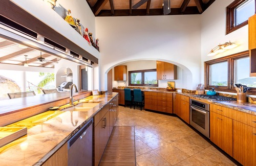 Spanish Town Villa | Villa Somoya - Spectacular 360 degree views!