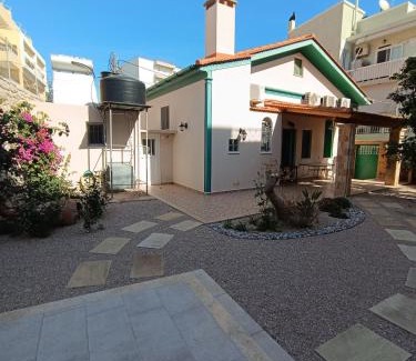 Chios Town Apartment | Villa Souria