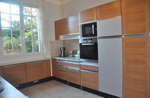 Dieppe House | Villa spacieuse à Dieppe, 3 chambres, 3 salle de bains, jardin fleuri