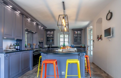 Le Bar-sur-Loup Villa | Villa Spencer