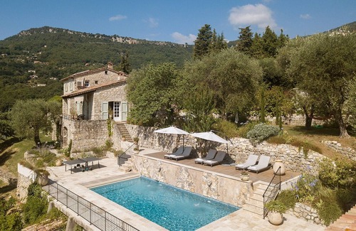 Le Bar-sur-Loup Villa | Villa Spencer