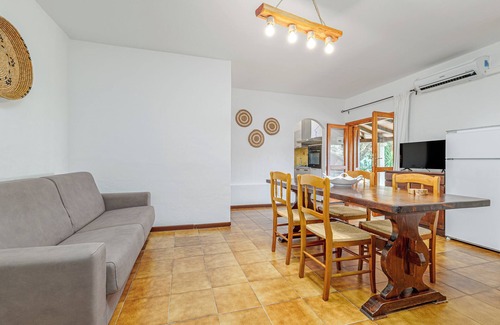Rudalza House | Villa Speranza near the Beach with Sea View, A/C, Garden, Terrace, BBQ & Outdoor Shower