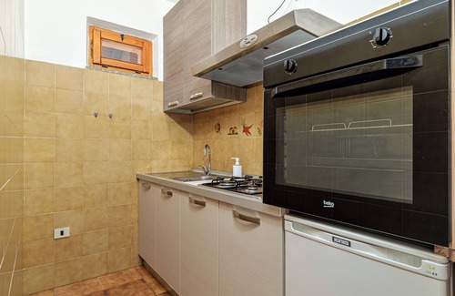 Rudalza House | Villa Speranza near the Beach with Sea View, A/C, Garden, Terrace, BBQ & Outdoor Shower