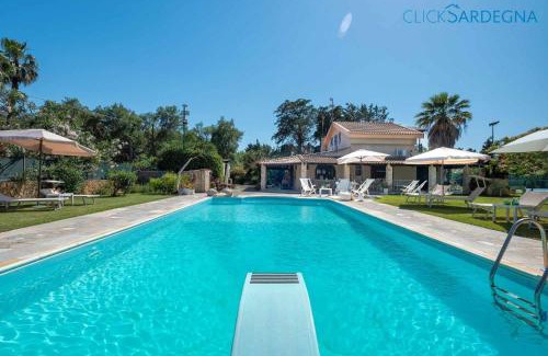 Alghero Villa | Villa Sporting with tennis court, swimming pool, football field near the beaches