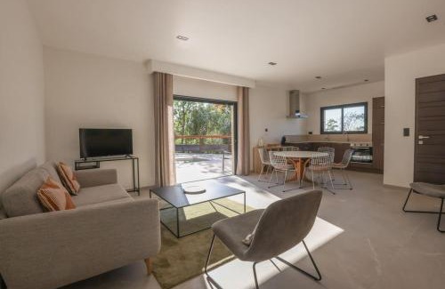 Carcassonne House | Villa st Francois Piscine privée chauffée ,clim ,parking gratuit