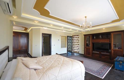 Lucice Villa | Villa St.George