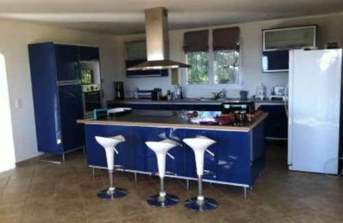 Tighine House | villa standing, sea view, private pool secure and heated