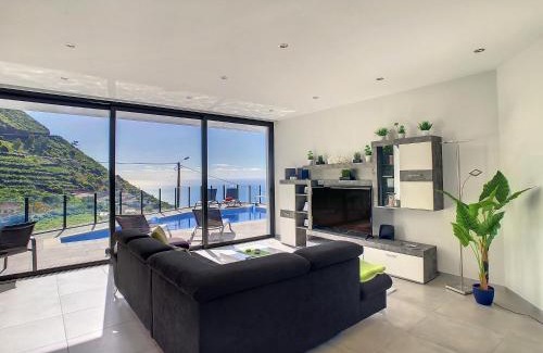 Arco da Calheta Villa | Villa Stella by LovelyStay