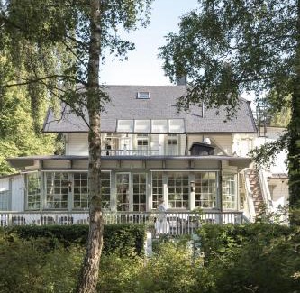 Gamla Staden-Sandskogen Hotel | Villa Strandvägen