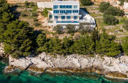 Vela Luka Villa | Villa Style and Sea