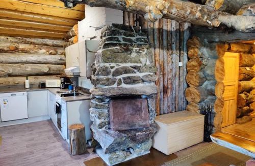 Kaaresuvanto Ski Chalet | Villa Suopursu
