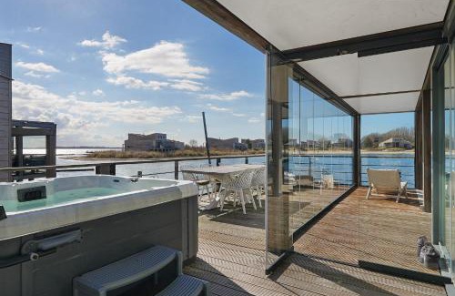Ouddorp Villa | Villa Super VIP - 4 Pers met jacuzzi - Villa 7