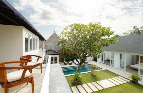 Sunset Road Villa | Villa Swarna by Nakula