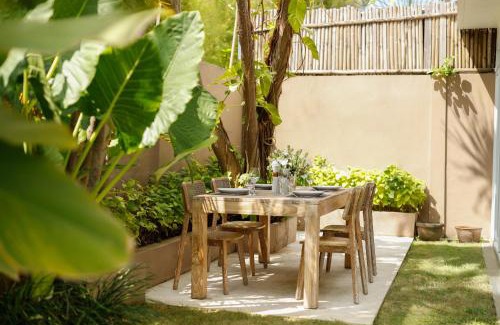 Sunset Road Villa | Villa Swarna by Nakula