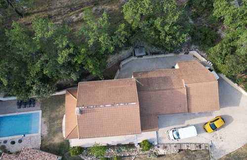 Ollieres Villa | Villa Swimming pool 210m2/3000m2 In the countryside but 15 minutes walk from Saint Maximin