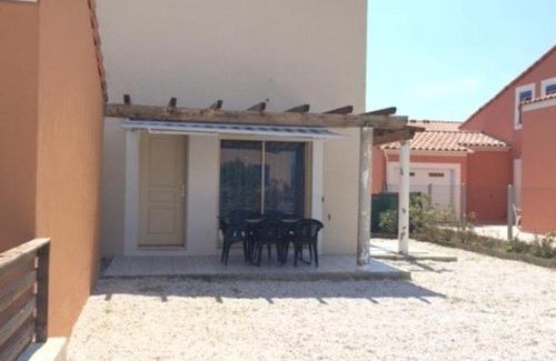 Leucate Villa | Villa T3 avec Terrasse, 6 Couchages, Proche Port Leucate - FR-1-81-111
