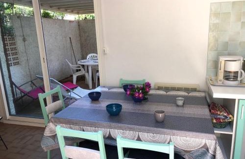 Port Leucate Villa | Villa T4 pour 8 pers. à 350m de la plage avec 3 terrasses, parking privé et équipements complets - FR-1-81-415