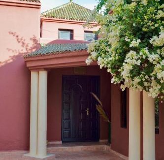 Lahebichate Villa | Villa Taknaray- breakfast included- fiber optic- Pool