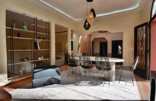 Lahebichate Villa | Villa Taknaray- breakfast included- fiber optic- Pool