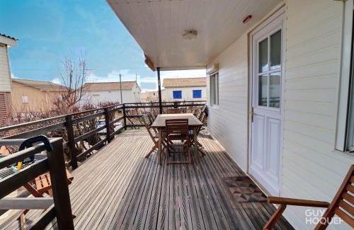 Gruissan Plage Ski Chalet | Villa Tamaris