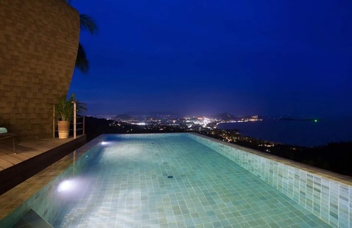 Chaweng City Center Villa | Villa Tao @ Comoon 3 Br Stunning sea views